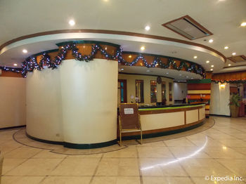 Hotel Holiday Plaza
