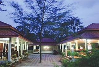 Hotel Chaya Resort