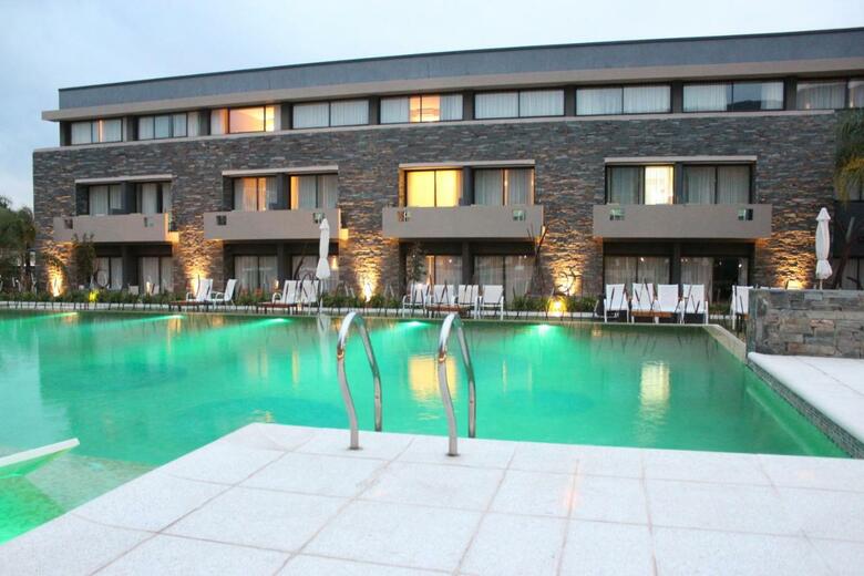 Hotel Altos De Merlo Suites
