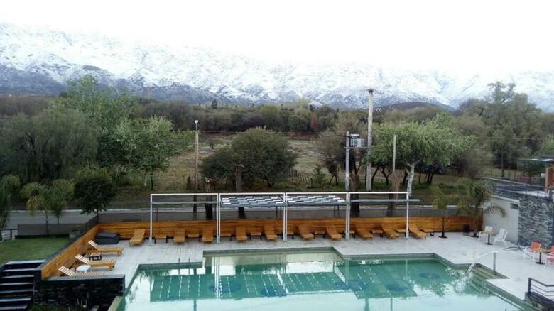 Hotel Altos De Merlo Suites