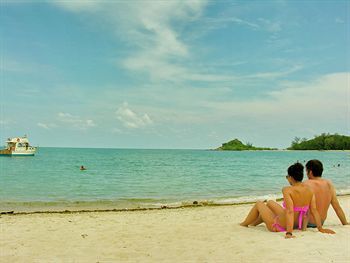 Hotel White House Beach Resort & Spa