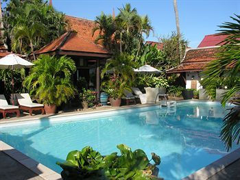Hotel White House Beach Resort & Spa