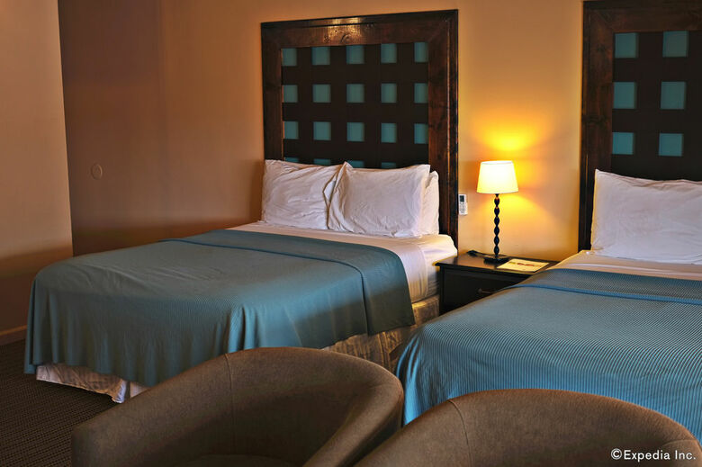 Pepper Tree Hotel