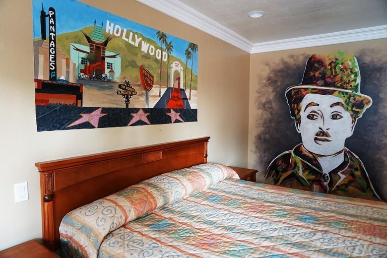 Hotel Hollywood Inn Express North