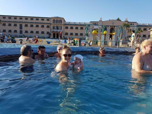 Hostal Helenental Pension & Apartments