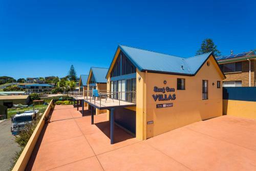 Snug Cove Villas