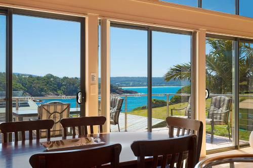 Snug Cove Villas