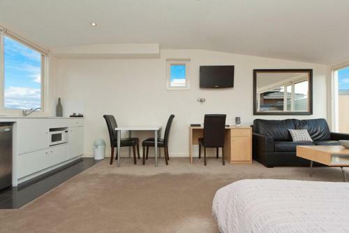 Aparthotel Sixty Two On Grey Serviced Apartments