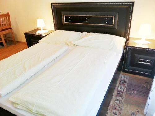 Hostal Pension Weisses Lamm