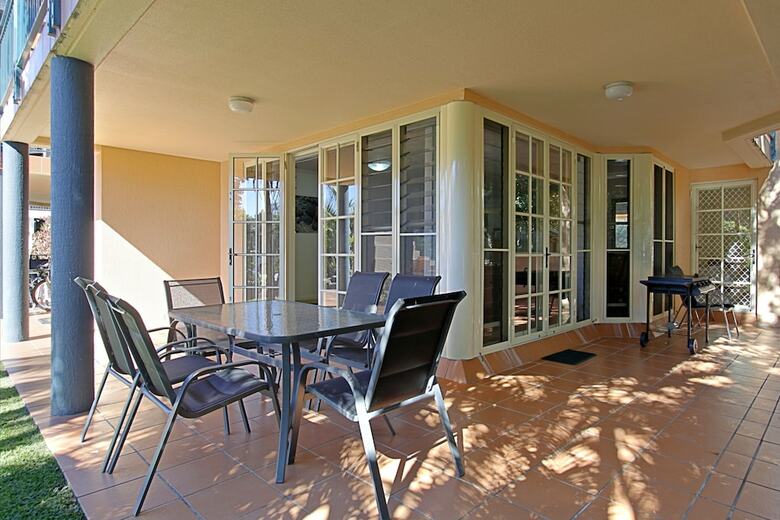 Apartamentos Sea Breeze On Main Beach