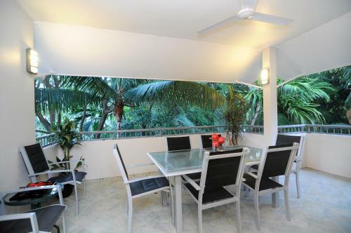 Aparthotel Oasis At Palm Cove