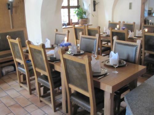 Hostal Hotel Garni Schloss Sch�nke