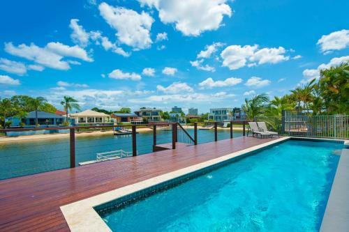 The Villa-whole House 6 Bedrooms 3 Bathrooms