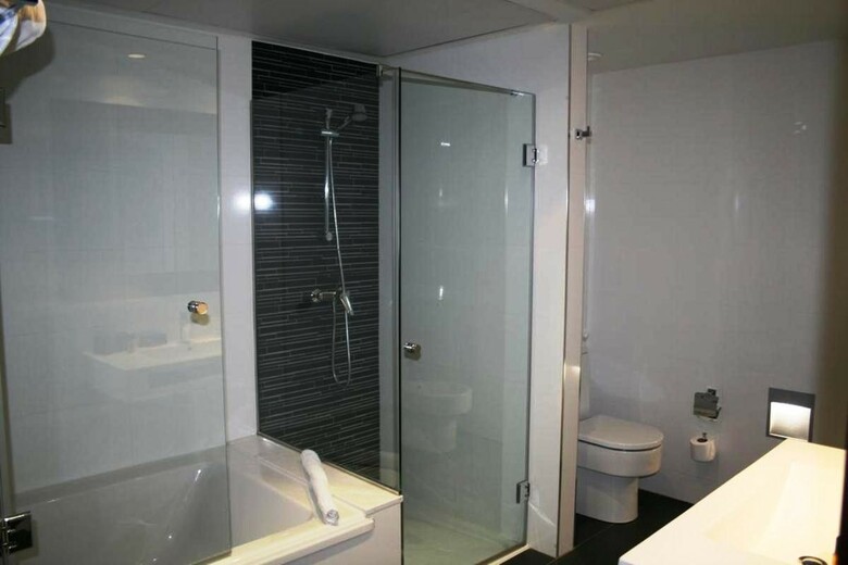 Hotel Tach Madrid Airport
