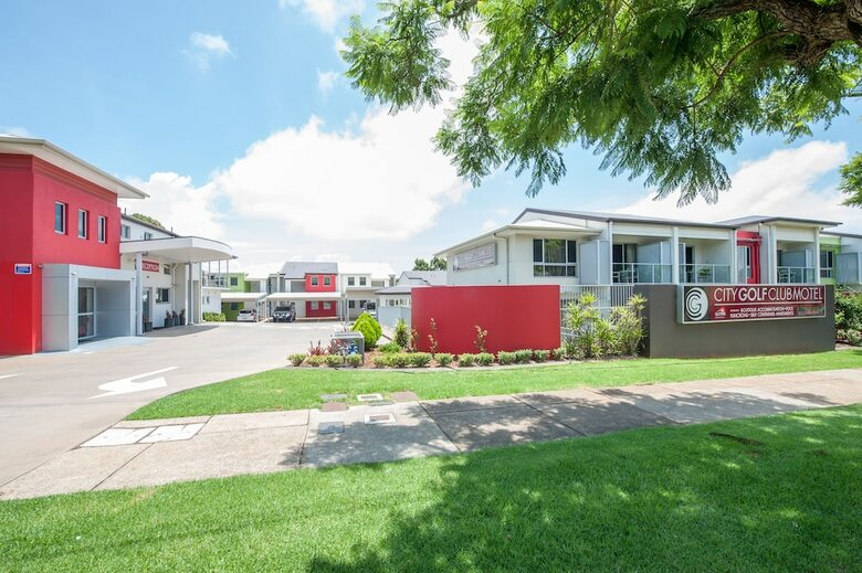 City Golf Club Motel