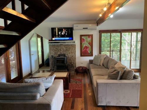 305 Montville