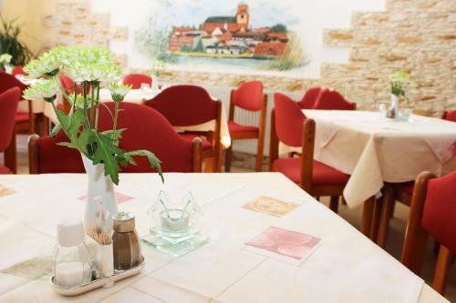 Hostal Hotel Pension Kirschstein
