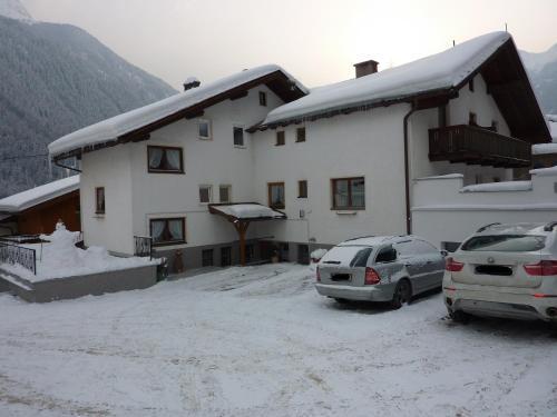 Hostal Pension Alpina Neustift
