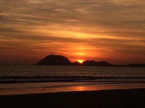 Hostal Bistr� & Hospedagem Ilha Do Mel