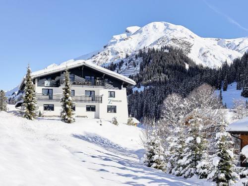 Hostal Pension Zoeggeler