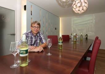 Hostal Weingut Bohrn Himmelbett