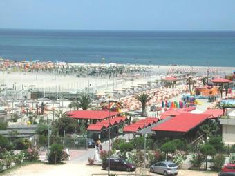 Apartments In Lido Degli Estensi 21215