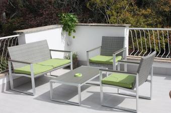 Bed & Breakfast One More Night