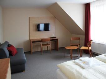 Hotel To?