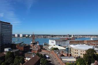 Apartamento Admiralty Quarter