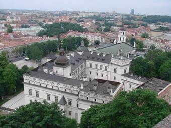 Tomy Old Town Apartments