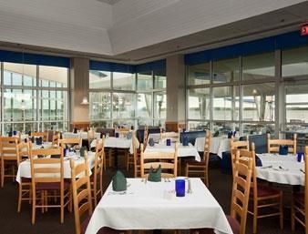 Hotel Ramada Geneva Lakefront