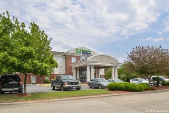 Holiday Inn Express Hotel & Suites Lafayette