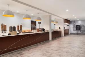 Hotel Embassy Suites Atlanta - Airport