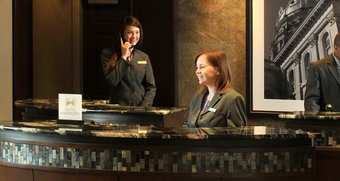 Hotel Embassy Suites Kansas City - International Airport