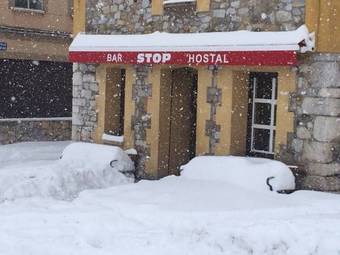 Hostal Bar Stop