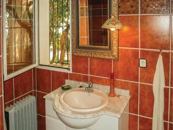 One-bedroom Holiday Home In Alagarrobo