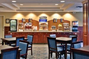 Holiday Inn Express Hotel & Suites Hinton
