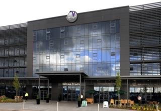 Village Prem Farnborough - Hotel & Leisure Club