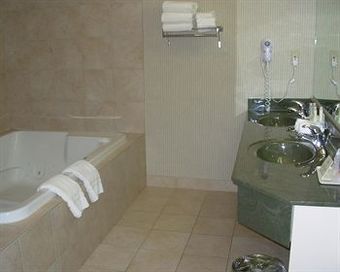 Holiday Inn Express Hotel & Suites Regina