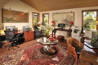 Dinah's Garden Hotel & Trader Vic's