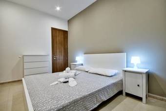 Apartamento Spacious And Bright 3 Bedroom Gzira