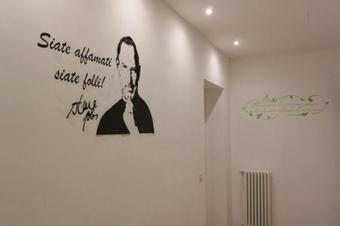 Hostal Rooms Of Love