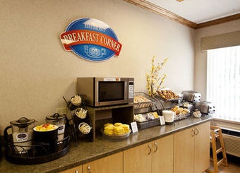 Hotel Baymont Inn & Suites Of Mackinaw City