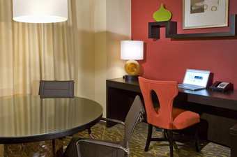 Hotel Embassy Suites Houston - Energy Corridor