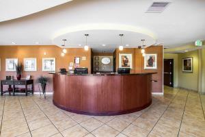Hotel Comfort Suites