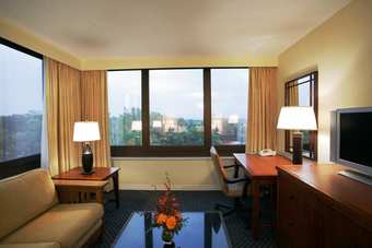 Doubletree Hotel Chicago - Oak Brook