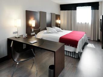 Hotel NH Campo De Gibraltar