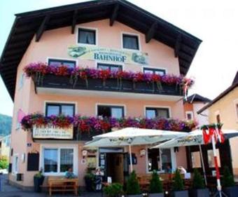 Posada Gasthof Wildsch�nauer Bahnhof