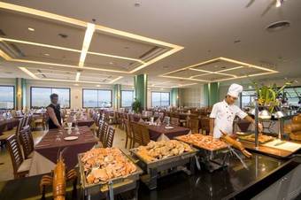 Jomtien Palm Beach Hotel And Resort