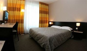 Hotel De La Paix - Contemporary Hotel